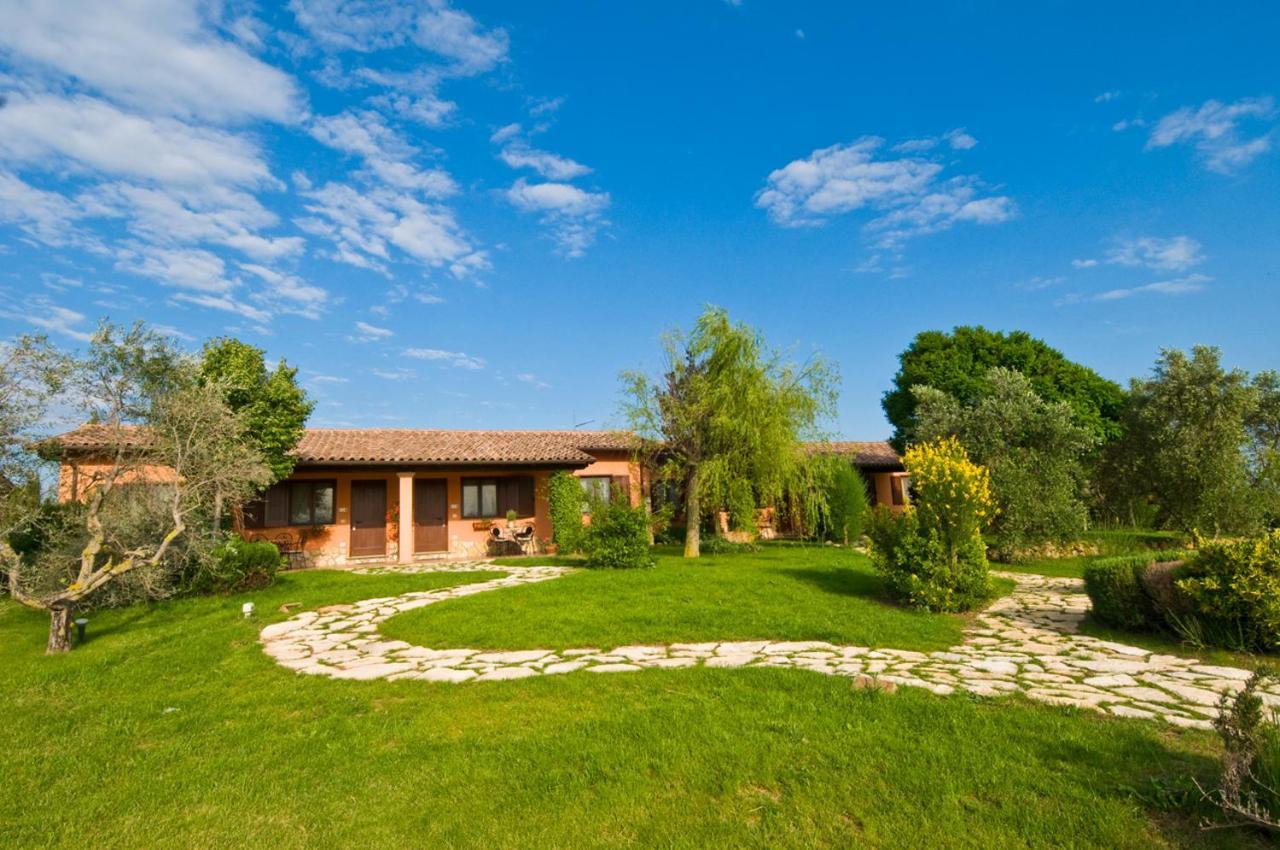 Agriturismo Poggio Di Maremma Pescia Romana Exterior foto