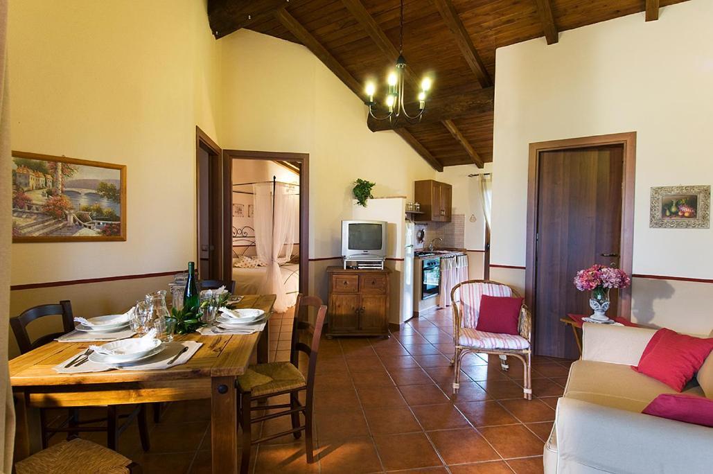 Agriturismo Poggio Di Maremma Pescia Romana Exterior foto