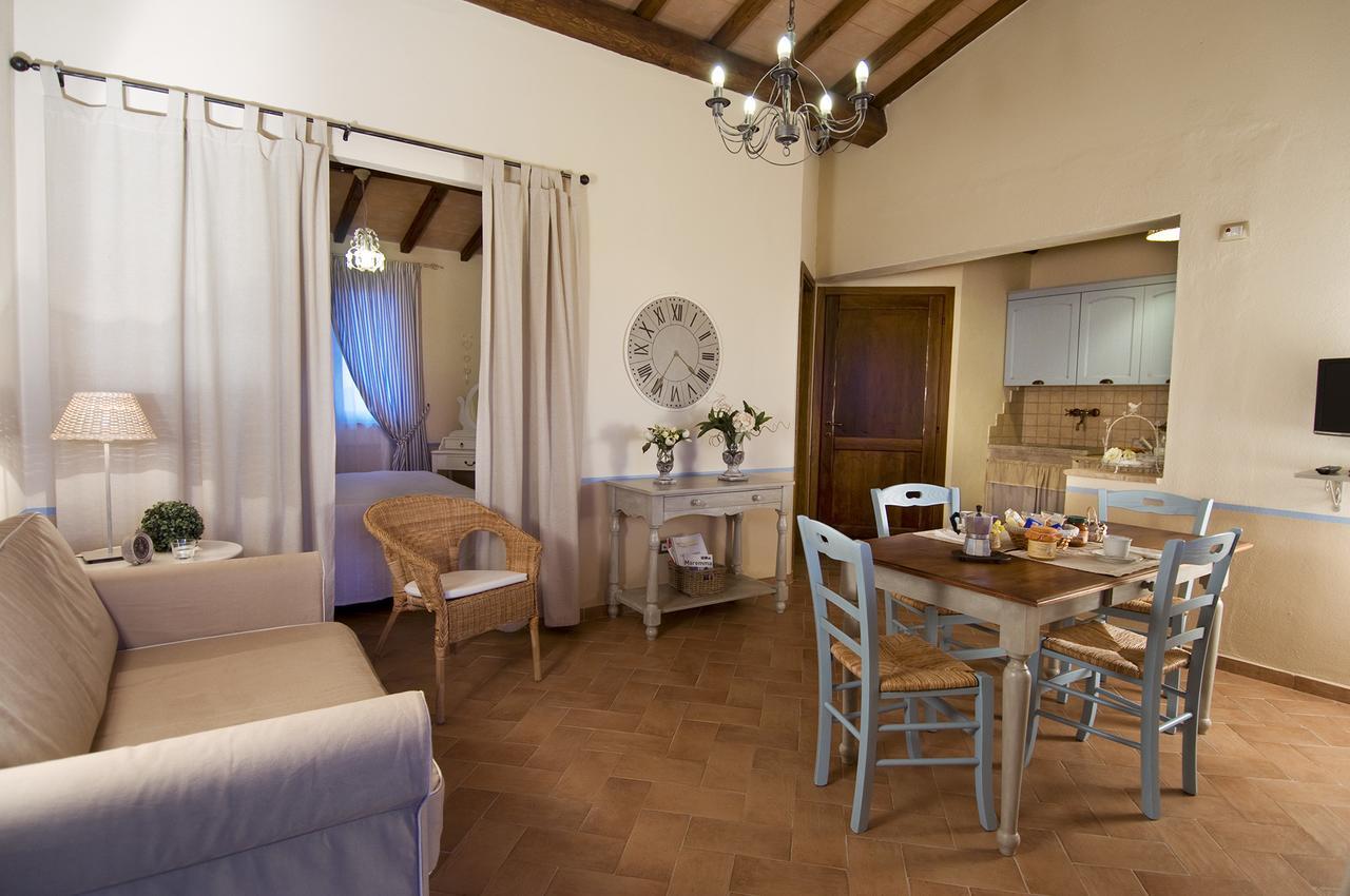 Agriturismo Poggio Di Maremma Pescia Romana Exterior foto