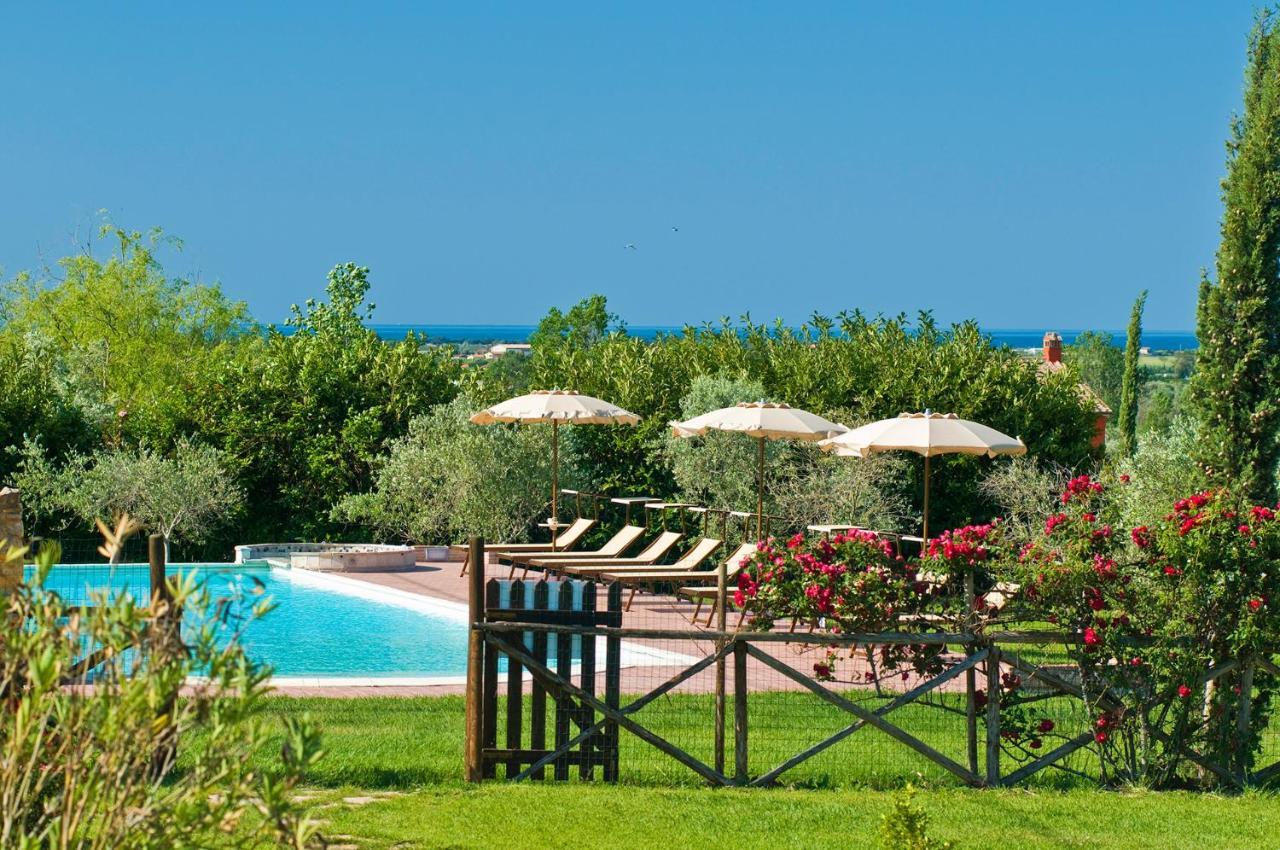 Agriturismo Poggio Di Maremma Pescia Romana Exterior foto